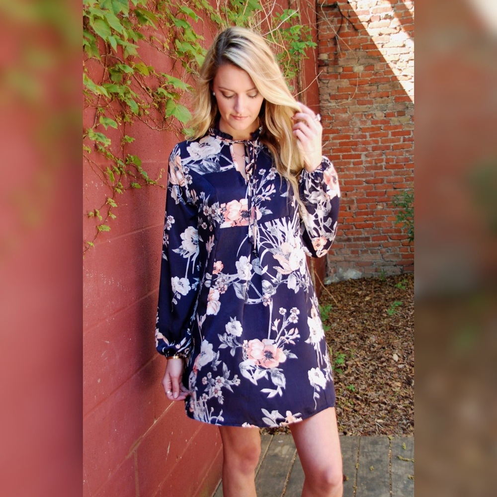 Floral dress - Picture 3 of 6