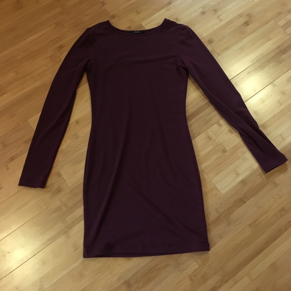 Maroon long sleeve dress