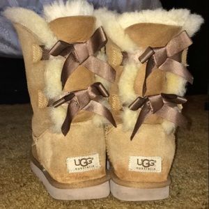 Bow uggs