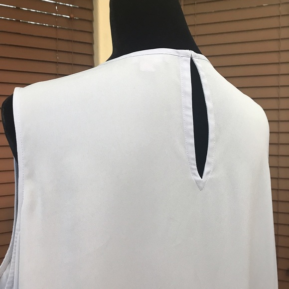 SOLD | VINCE CAMUTO | BLOUSE | SIZE: 2X - Picture 3 of 4