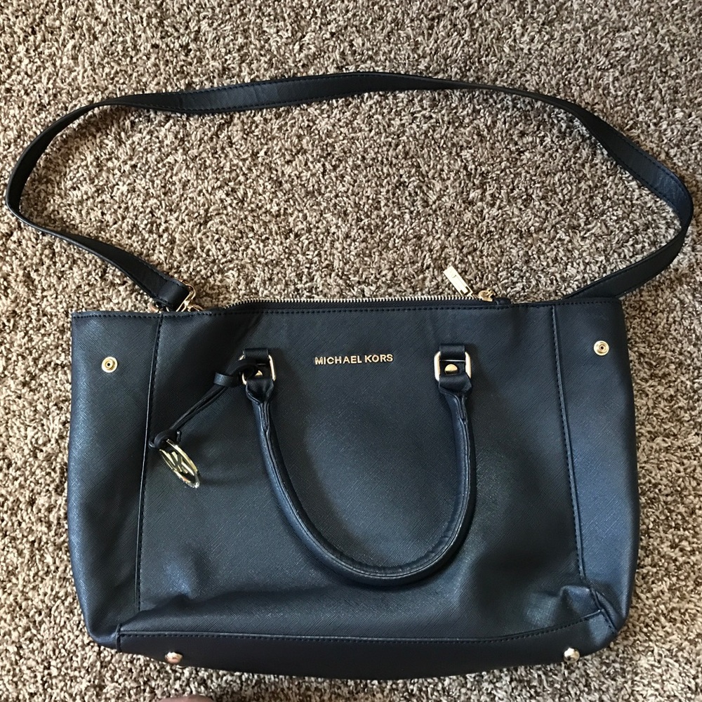 KNOCK OFF Michael Kors Purse Look Alike