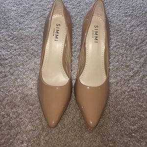 Brand new Never Worn Simmi London Nude Hedls