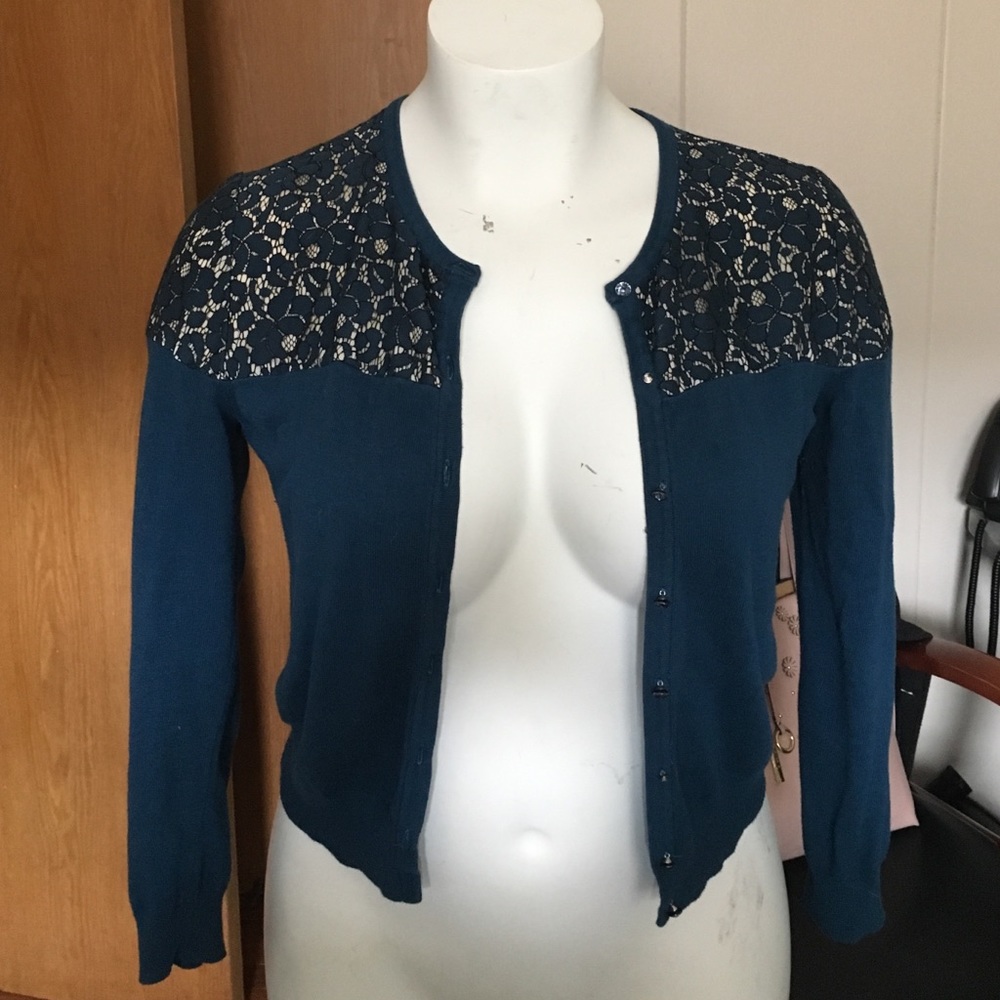 Turquoise cardigan with lace yoke