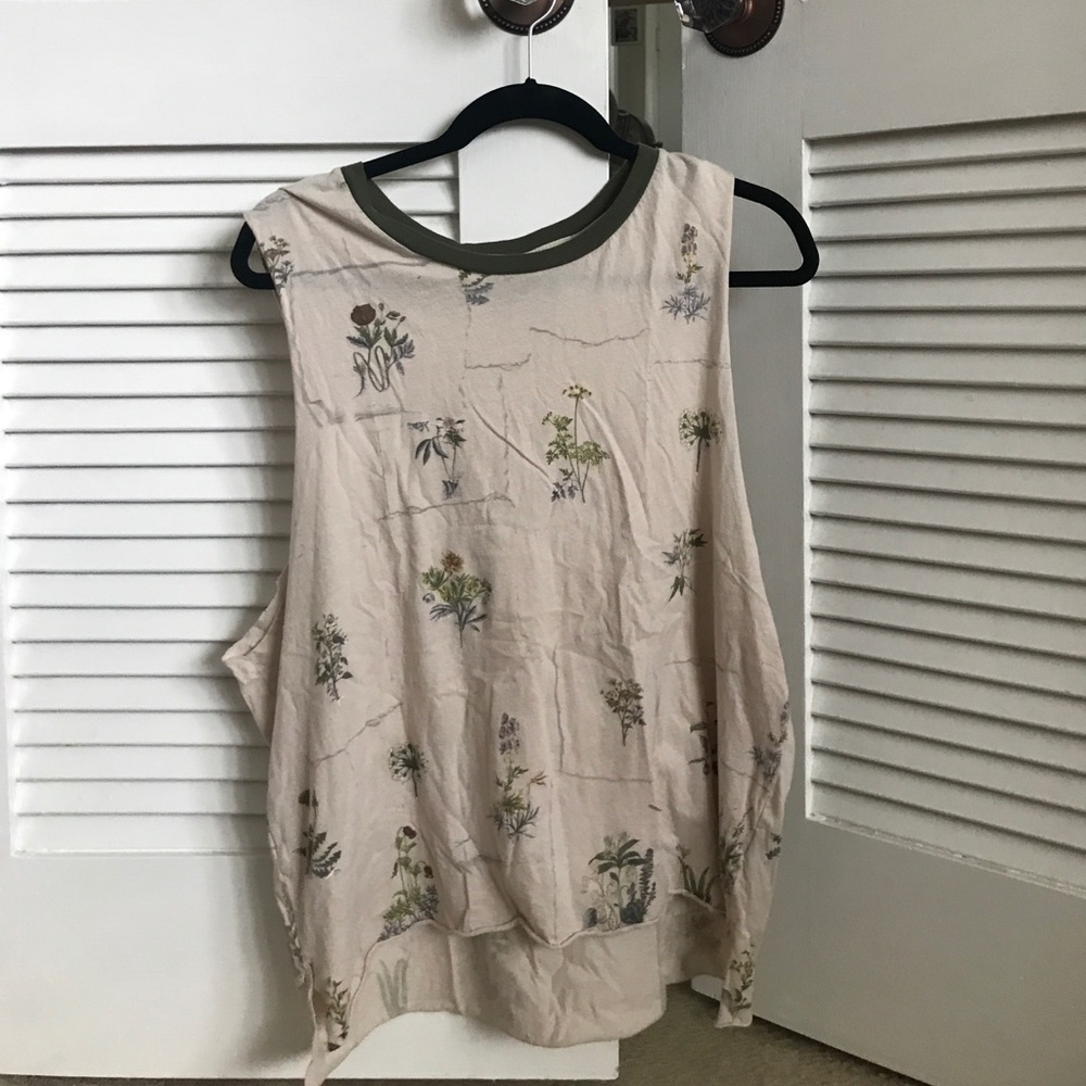 Chaser flower meadow tank