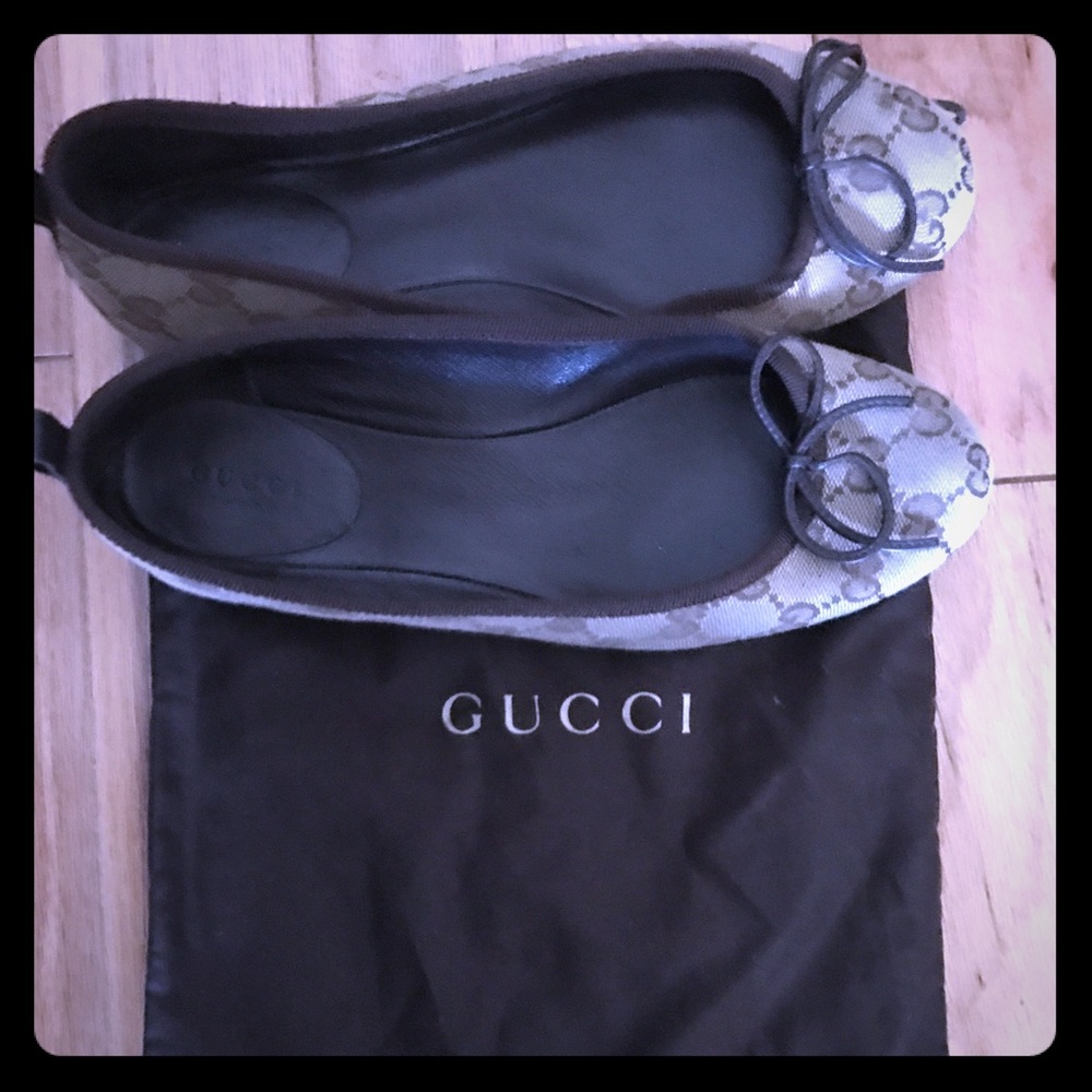 Gucci flat