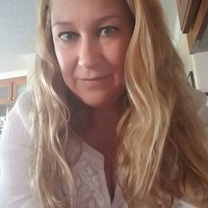 Meet your Posher, Suzanne