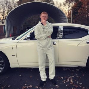 Meet your Posher, Hunter