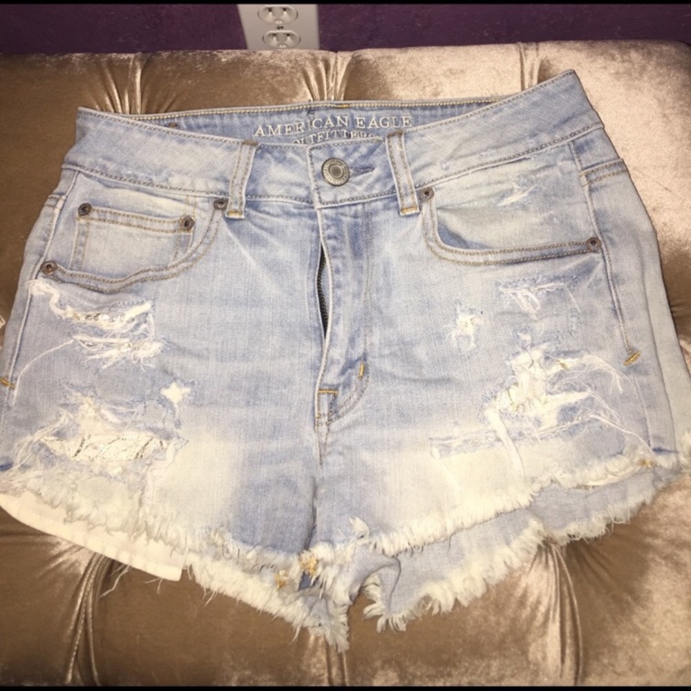 American eagle mid rise shorts