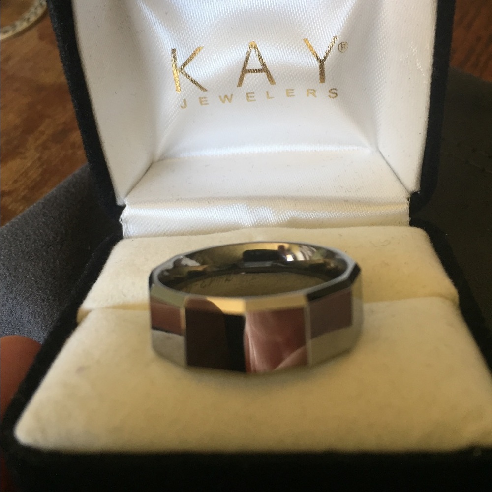 Titanium men's wedding band