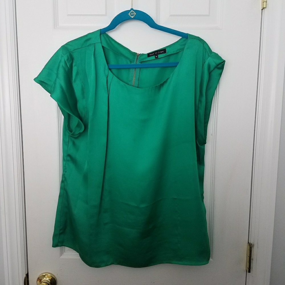Green Silk Blouse with Fashionable Sleeves