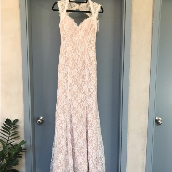 **SOLD Malisha brand Wedding Dress, size 2. NWT - Picture 1 of 8