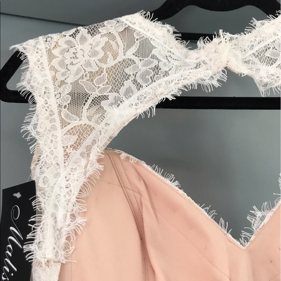 **SOLD Malisha brand Wedding Dress, size 2. NWT - Picture 6 of 8