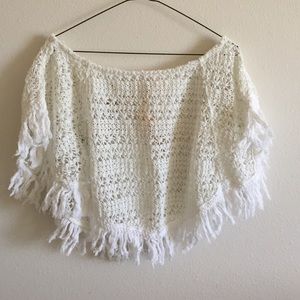 🕊 NWOT - Fringe poncho with beaded feather charm