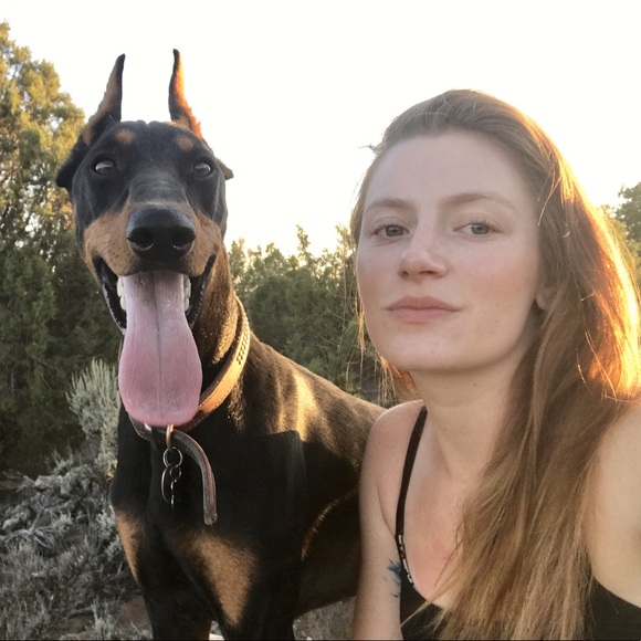 Meet your Posher, Amber - Picture 2 of 2