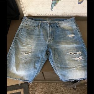 American Eagle ripped jean shorts