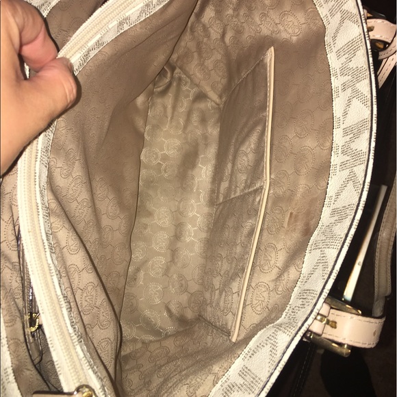 Michael Kors handbag jetset - Picture 3 of 4