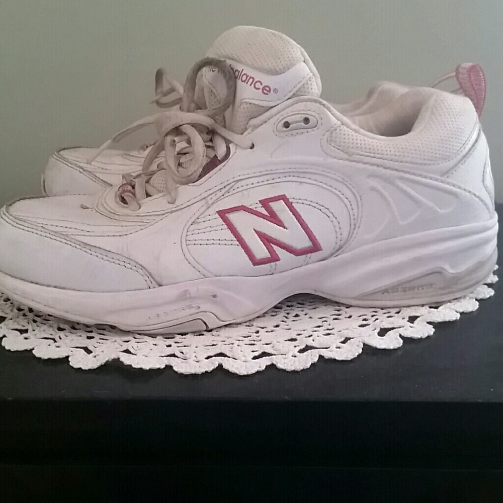 //NEW BALANCE// 623 Sneakers