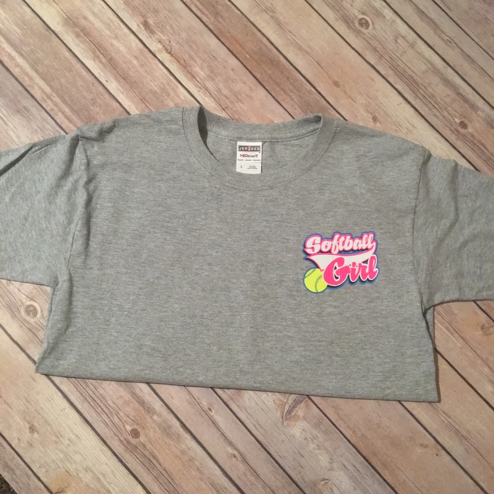 Softball GIRLS T-Shirt!