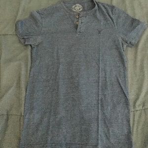 American Eagle Henley t-shirt