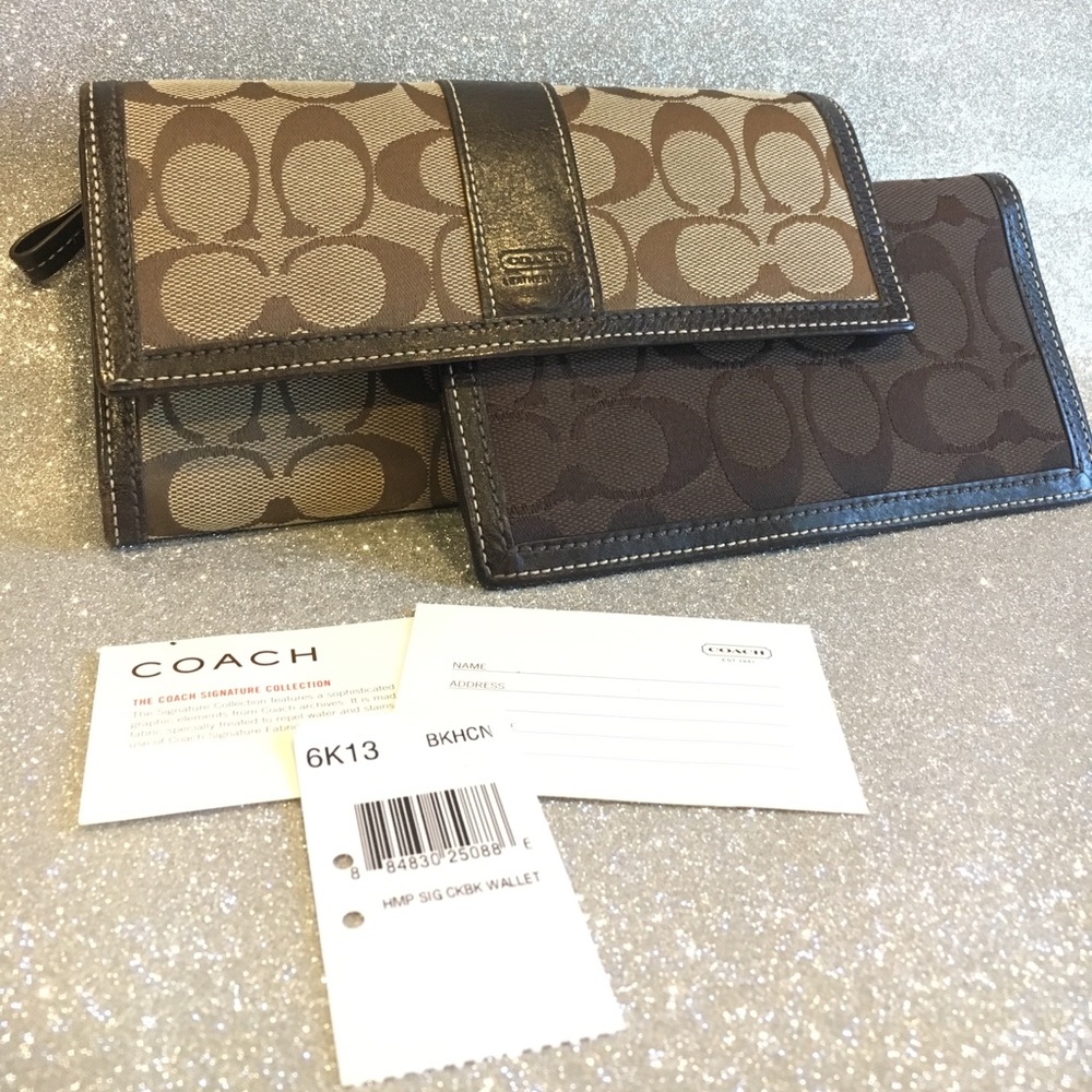 Coach Signature Wallet and Checkbook in Brown/Tan