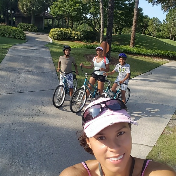 Meet your Posher, Ms. Kai - Picture 4 of 6