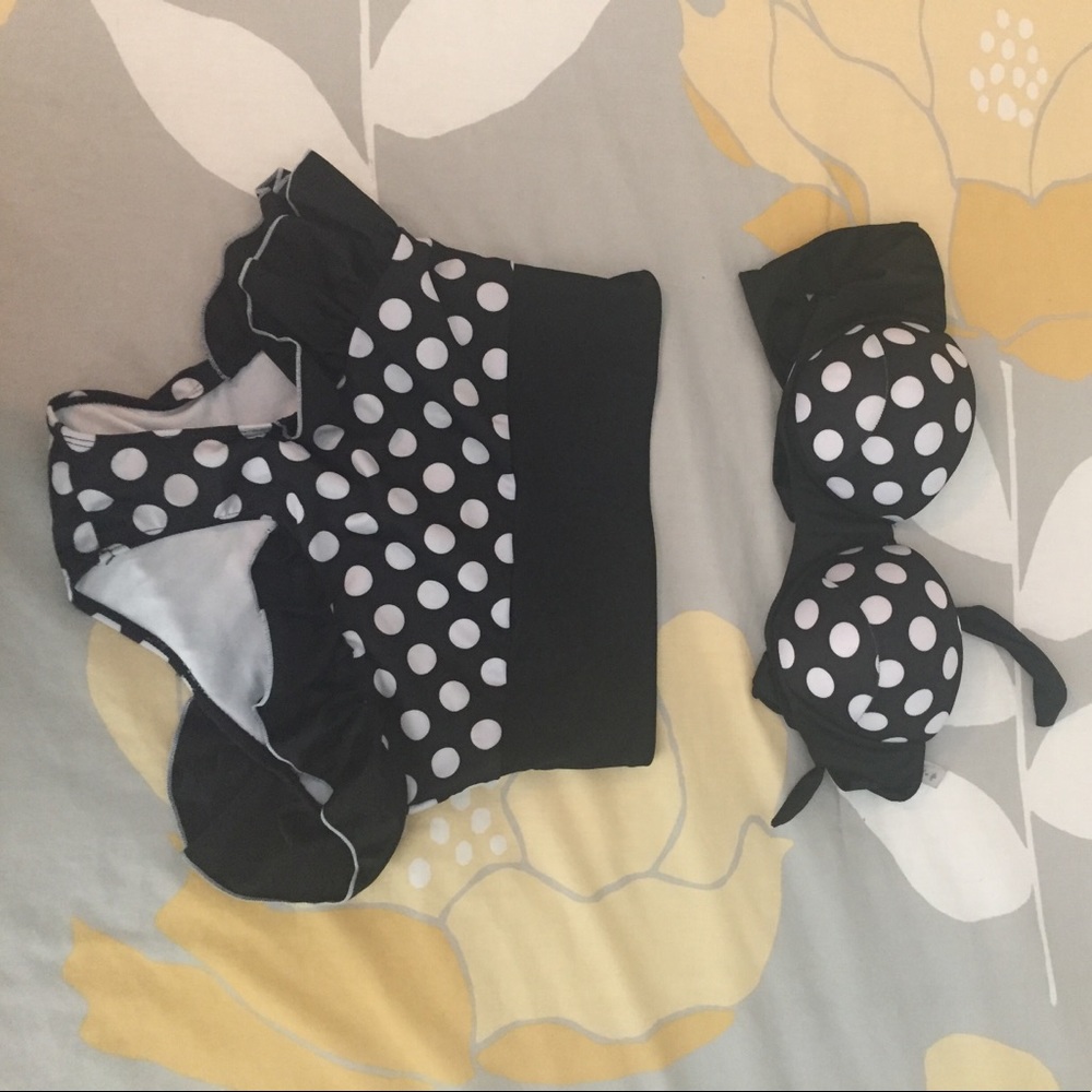 Retro style two piece bathing suit