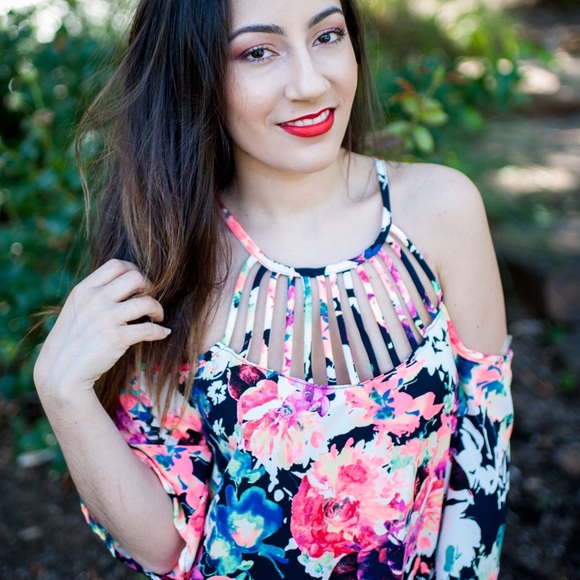 💃🏼Odessa Off Shoulder Dress👗 - Picture 4 of 6