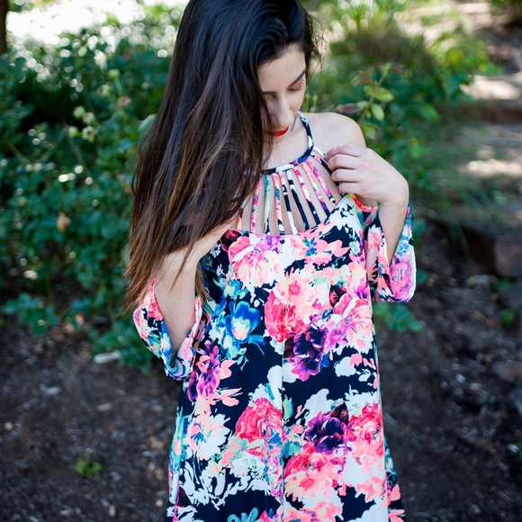 💃🏼Odessa Off Shoulder Dress👗 - Picture 5 of 6