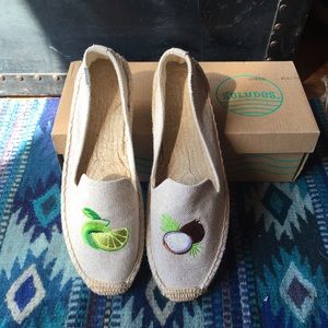 NEW IN BOX Soludos lime&coconut smoking slipper