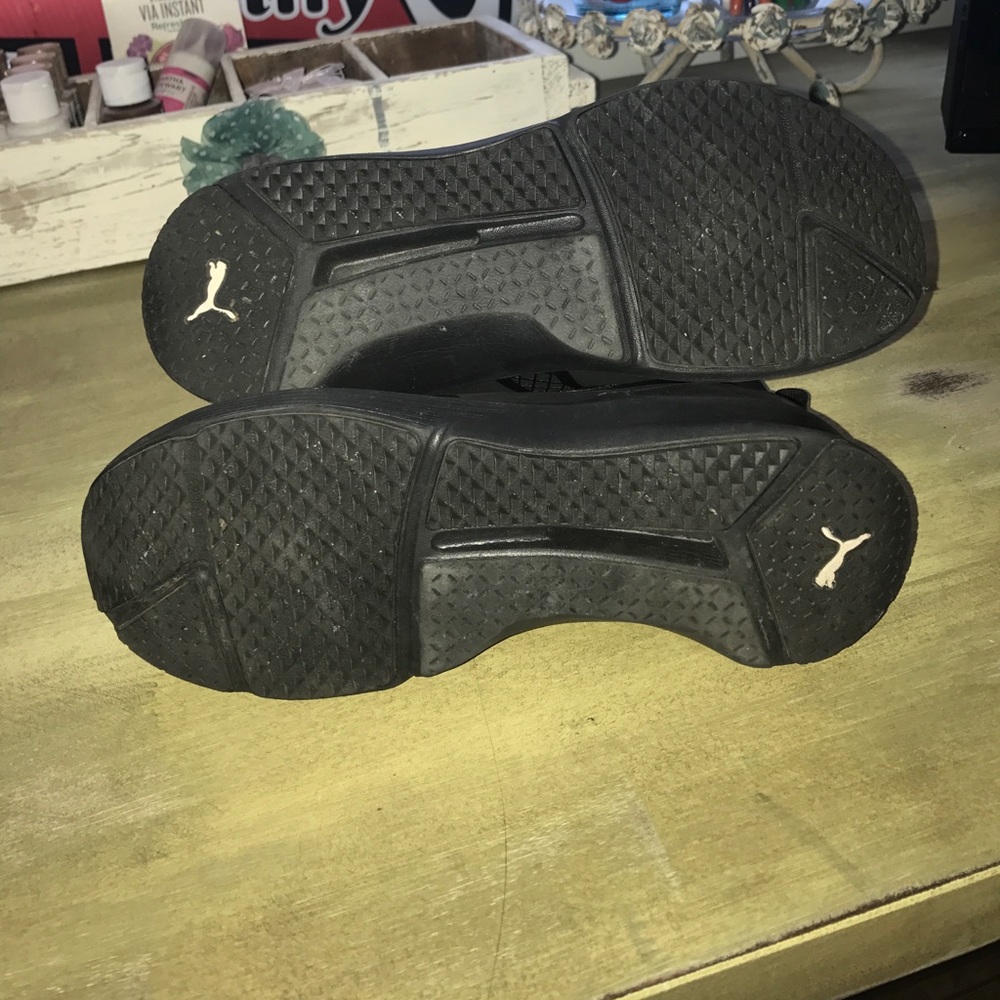 Puma - Picture 4 of 4