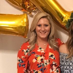 Meet your Posher, Jennifer