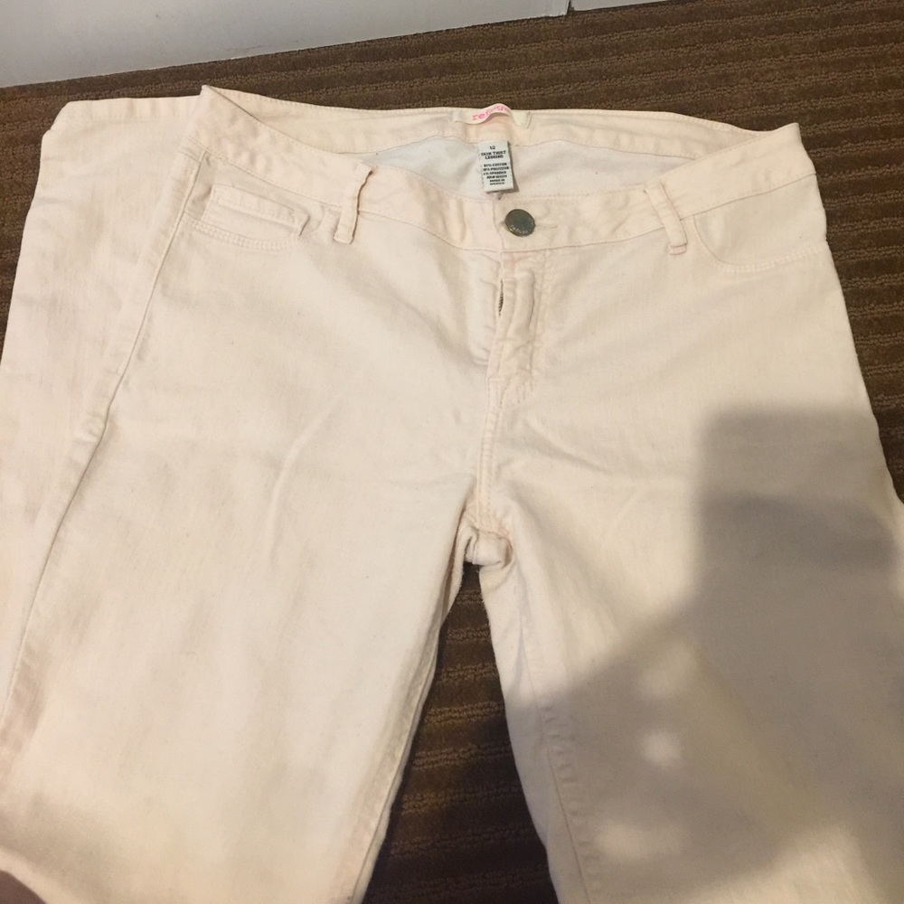 Peach colored skinny jean 💗