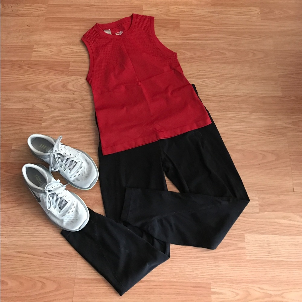 Champion Sleeveless Athletic Top