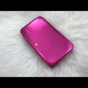 DollUp Beauty Case