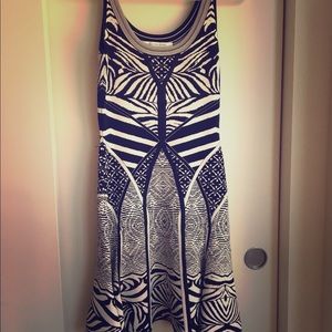 Diane von Furstenberg
Fanny, Zebra Tattoo dress