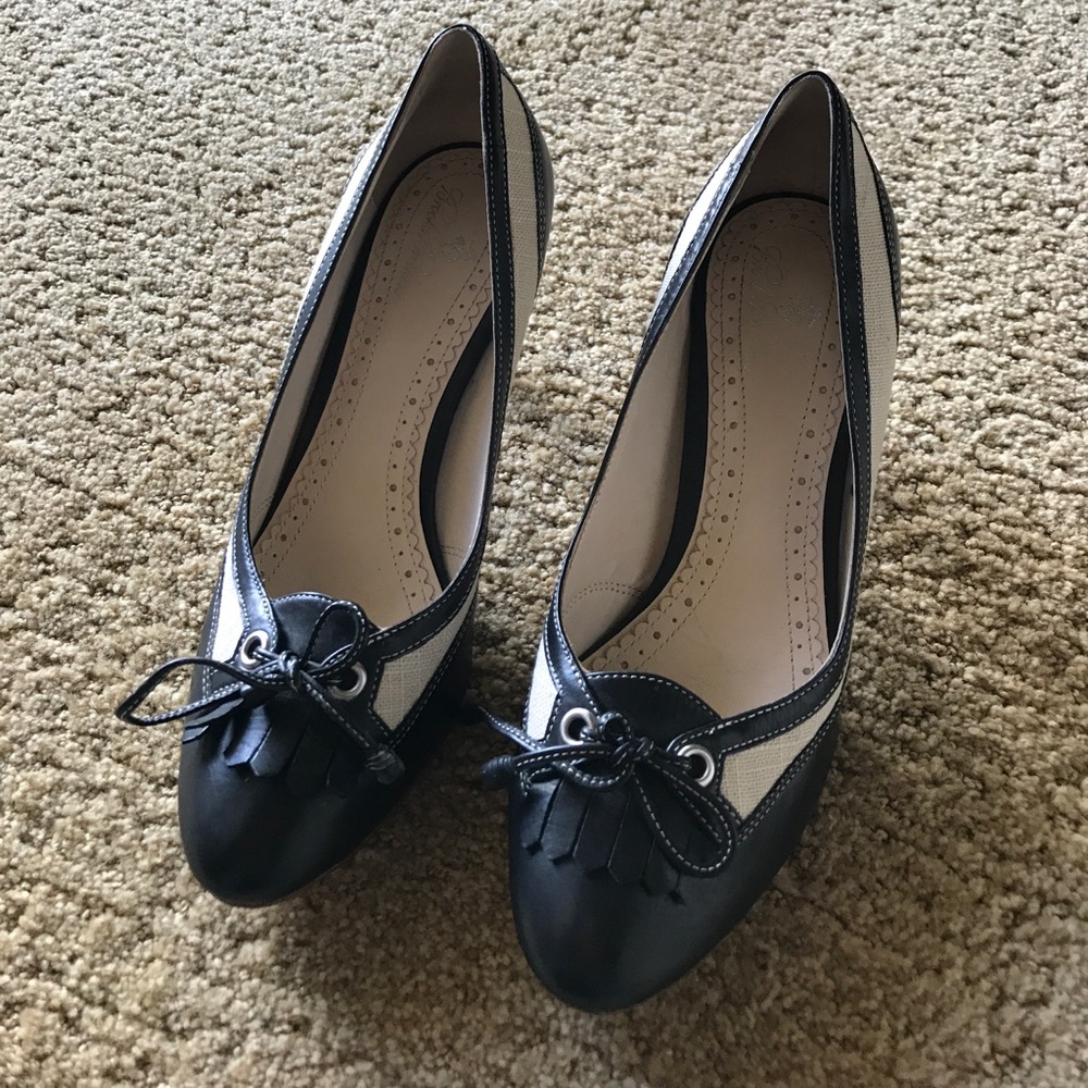 Brooks Brothers pumps