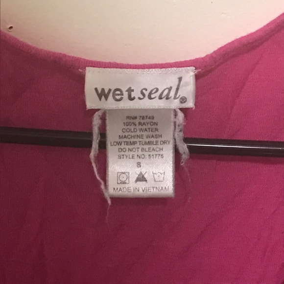 Wet Seal Women's Pink Top Size S - Picture 2 of 2