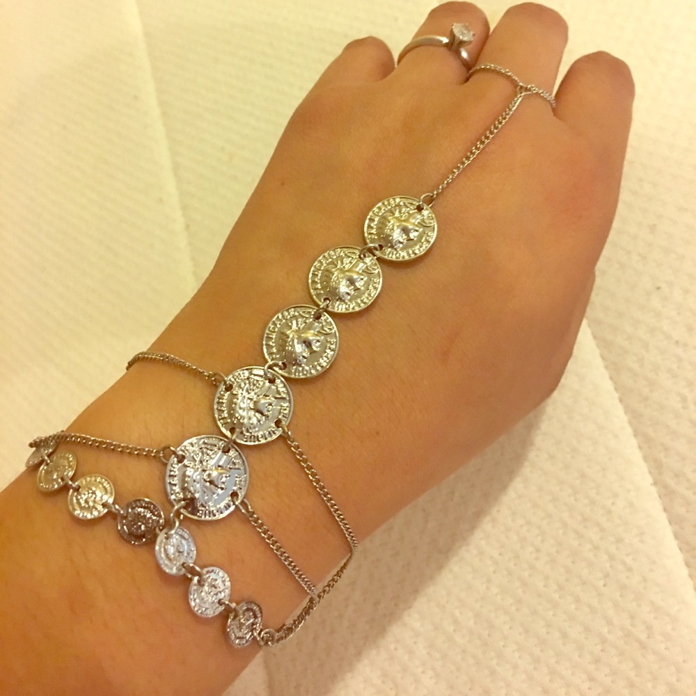 2 Bracelet slave chain