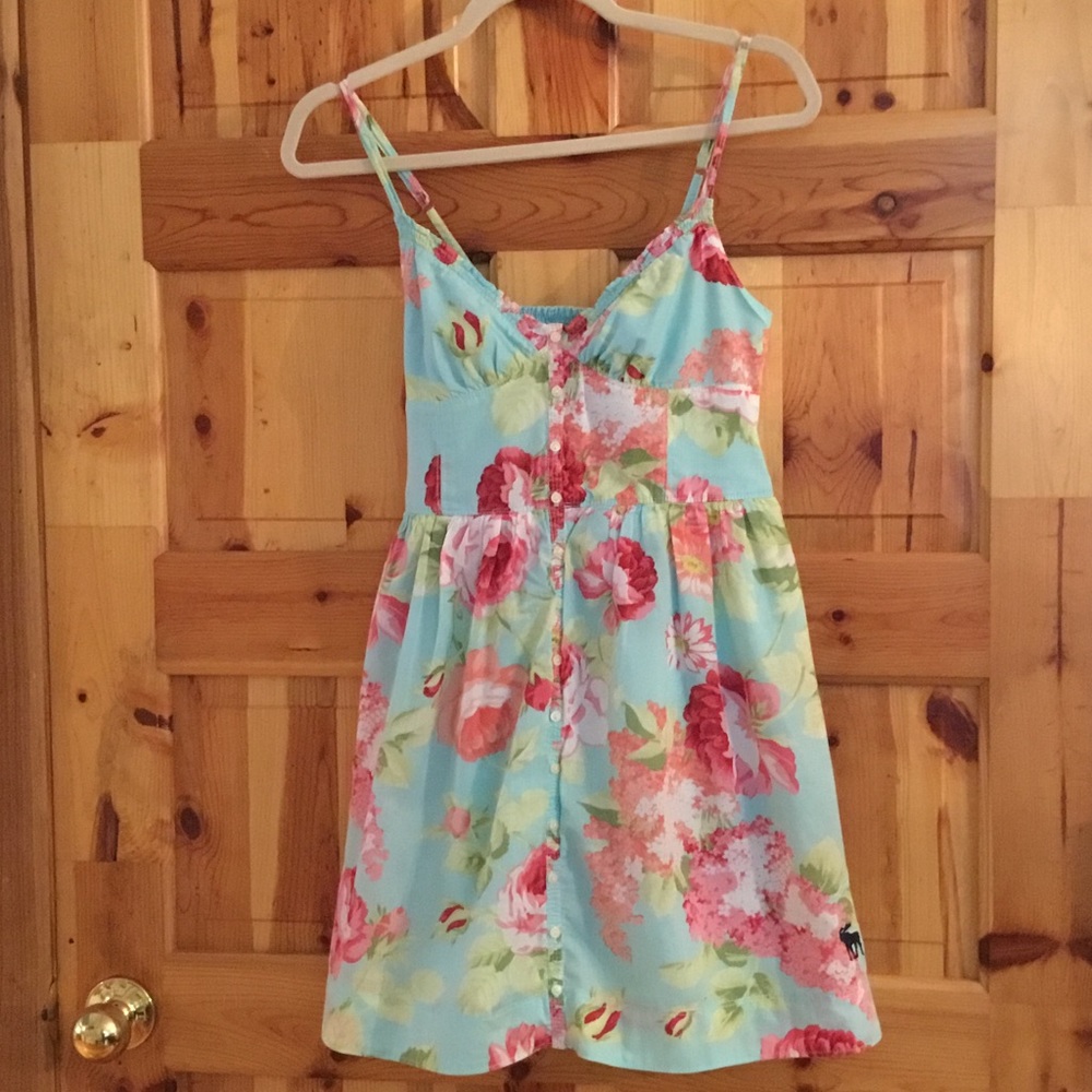ABERCROMBIE AND FITCH PRETTY SUMMER DRESS