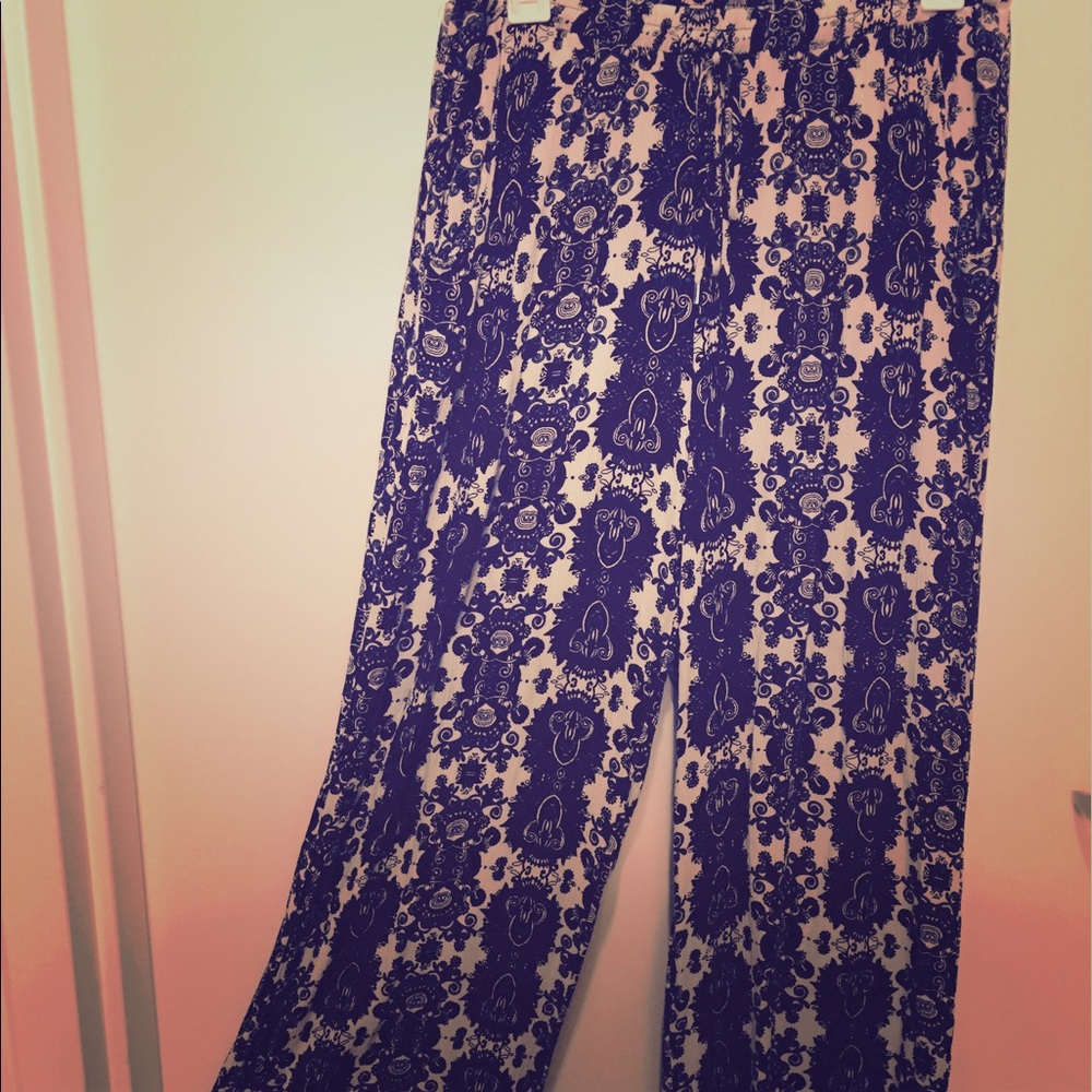 Paisley printed flowy pants