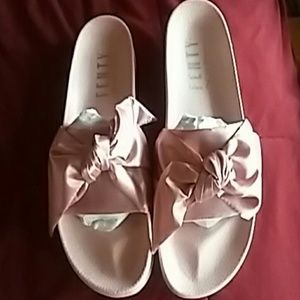 Rihanna Puma Fenty Bow Slides