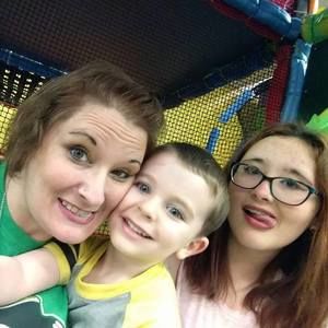 Meet your Posher, Kelly