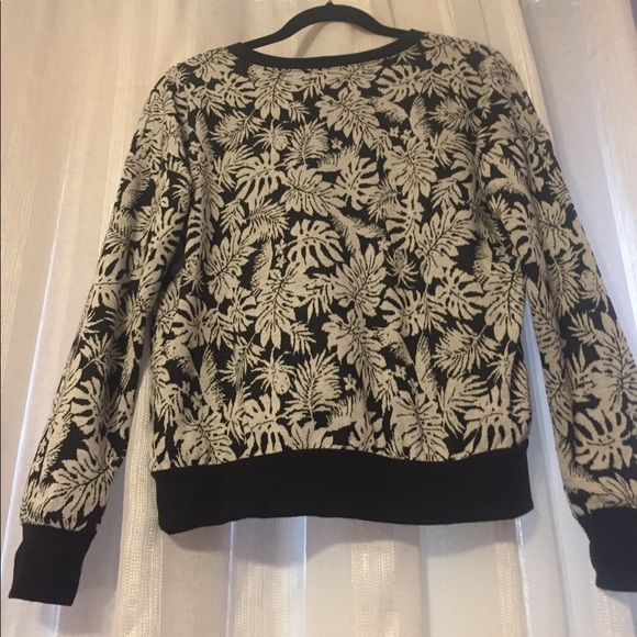 Sweater - Picture 3 of 3