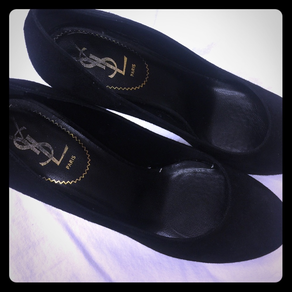 Yves Saint Laurent black suede pumps