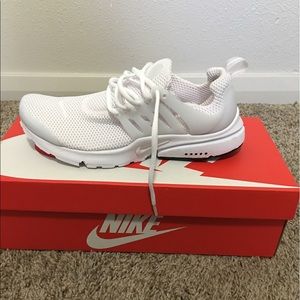 Presto White Size 10