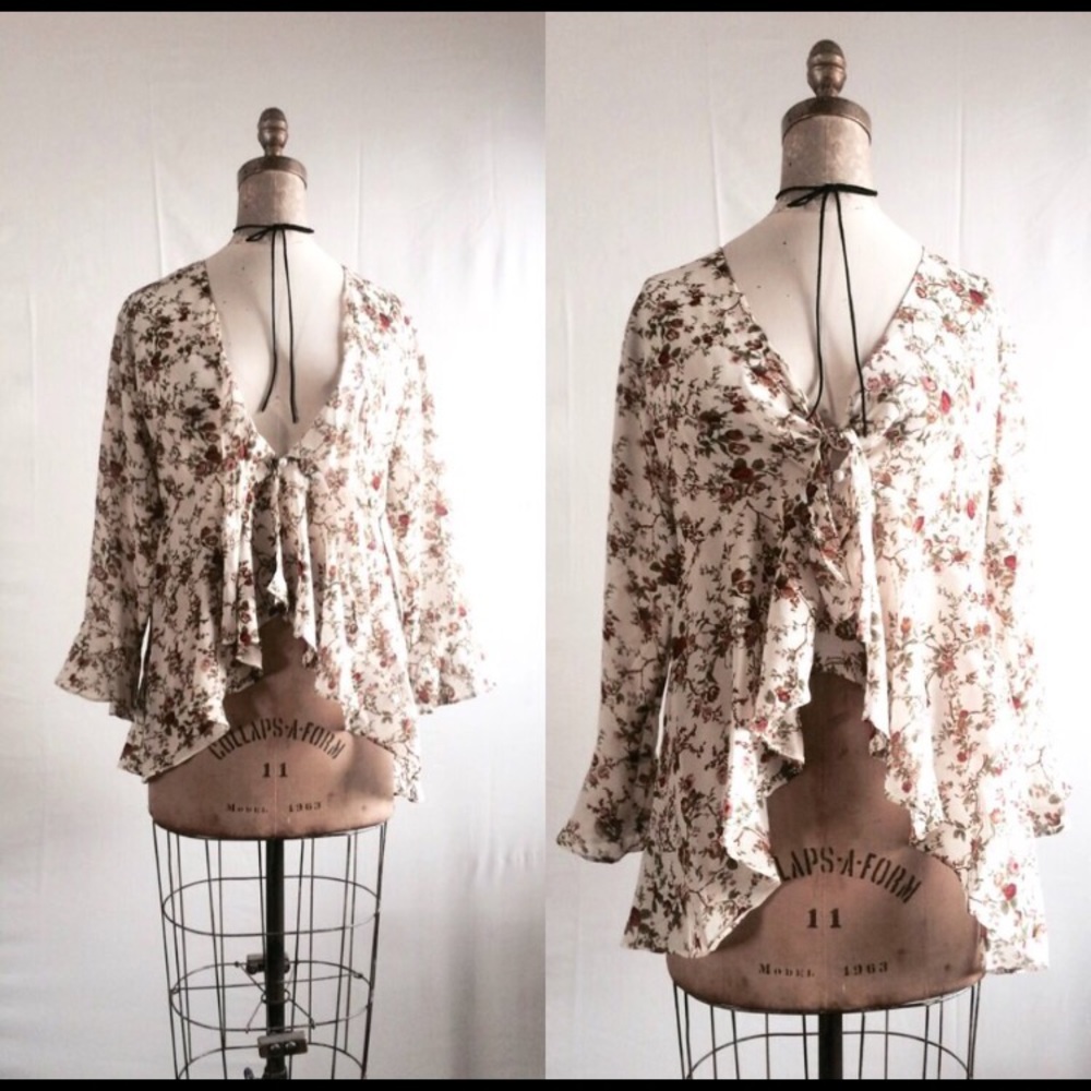 Vintage Romantic Ruffle Blouse ✨🍂