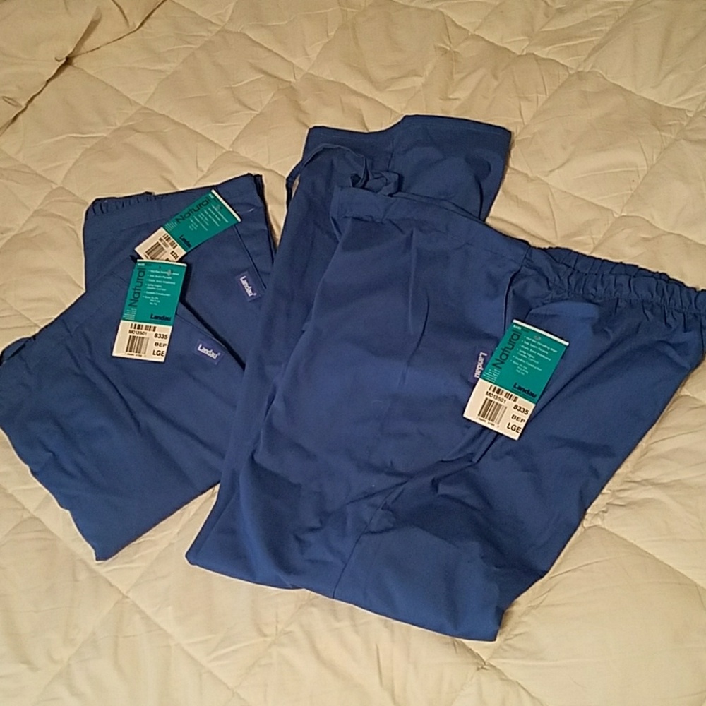 3 Scrub pants