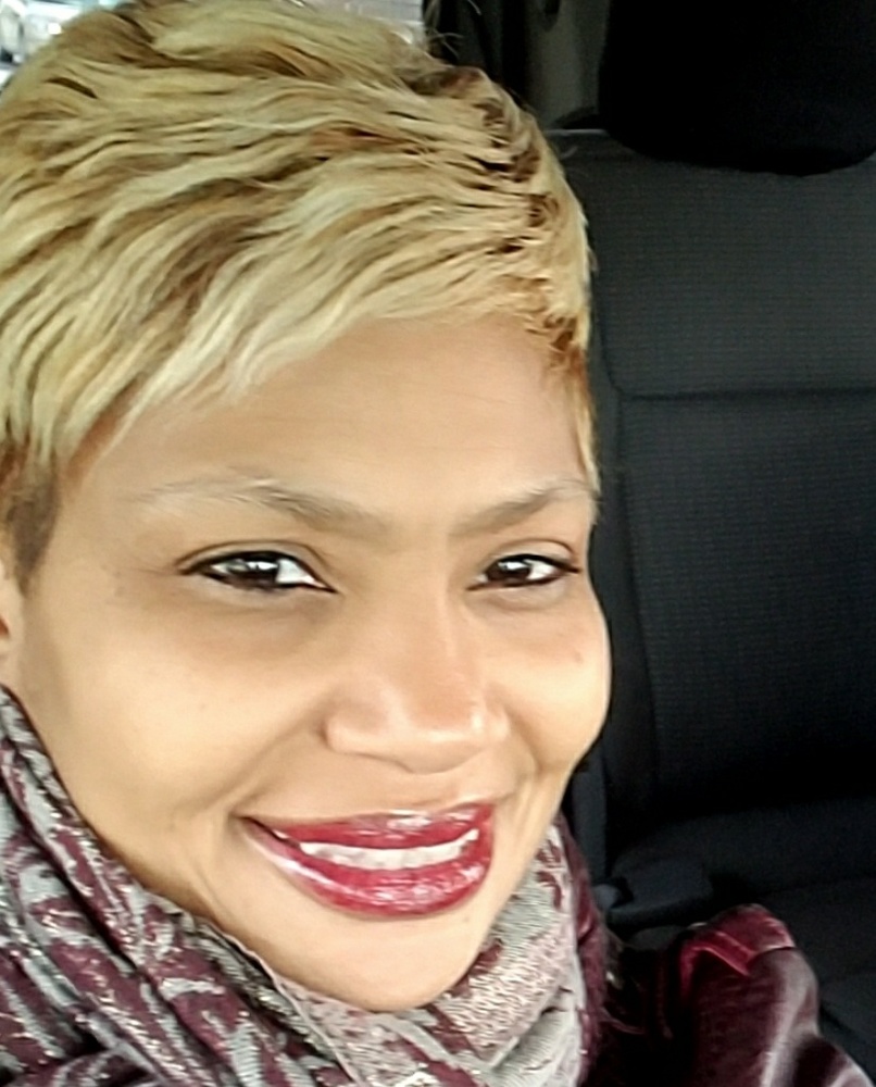 Meet your Posher, Yvette