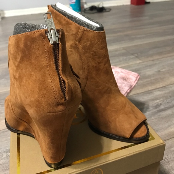 NIB ASH Lynx wedge suede bootie with fringe detail - Picture 4 of 4