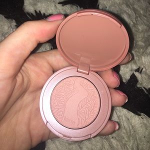 UNUSED tarte blush
